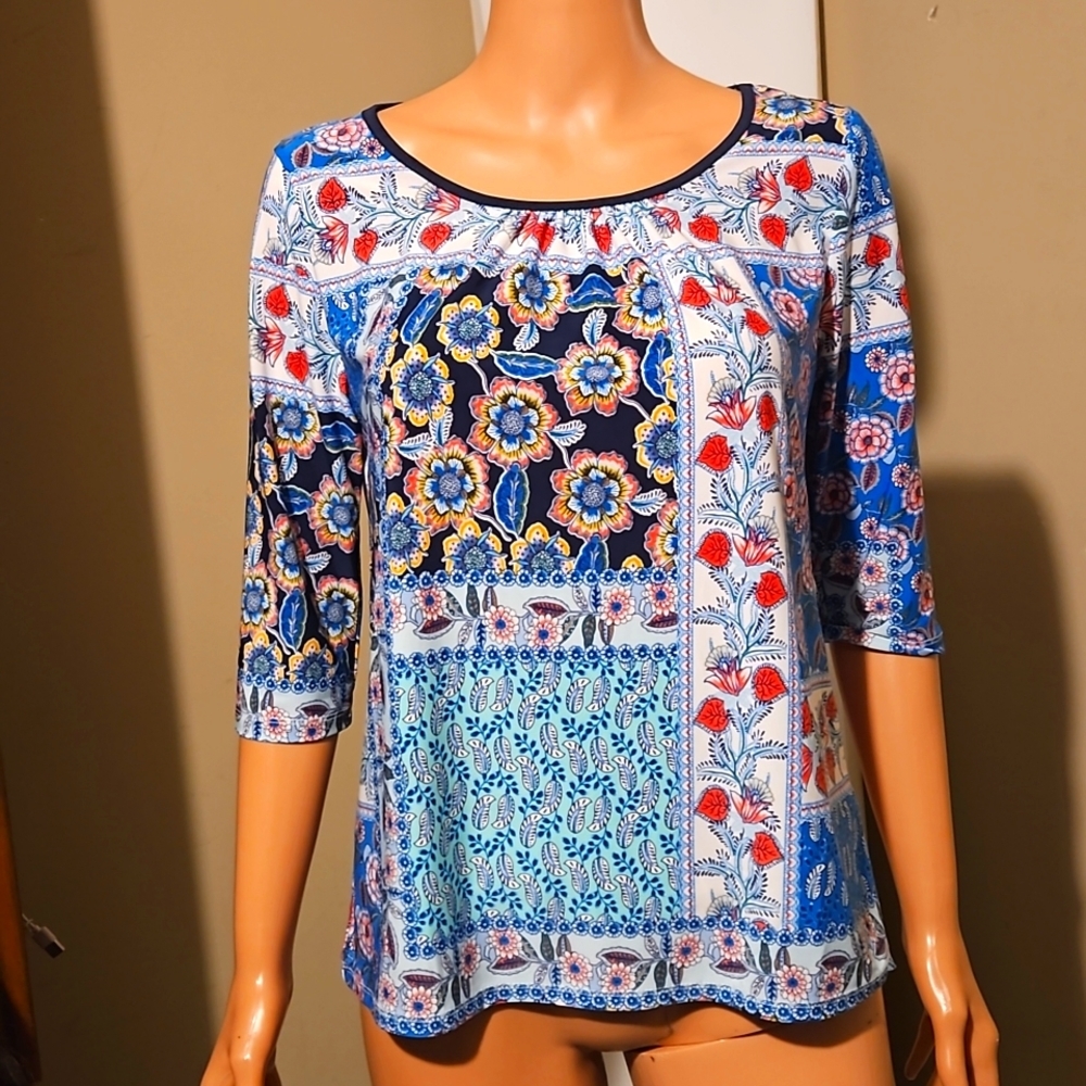 Modern Attraction Blue Floral Quarter Length Blouse